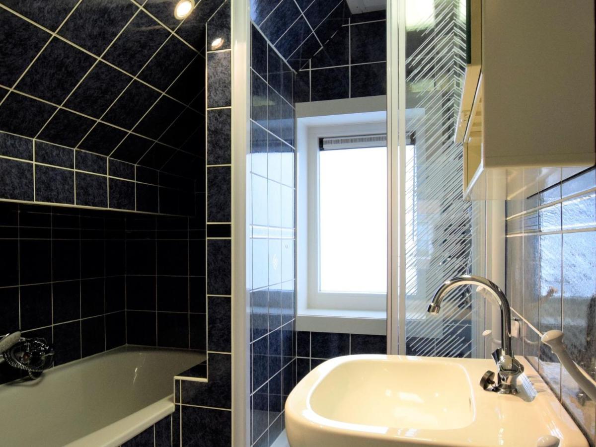 Вилла Attractive Holiday House In Katwijk Near The Beach Катвейк-ан-Зе Экстерьер фото